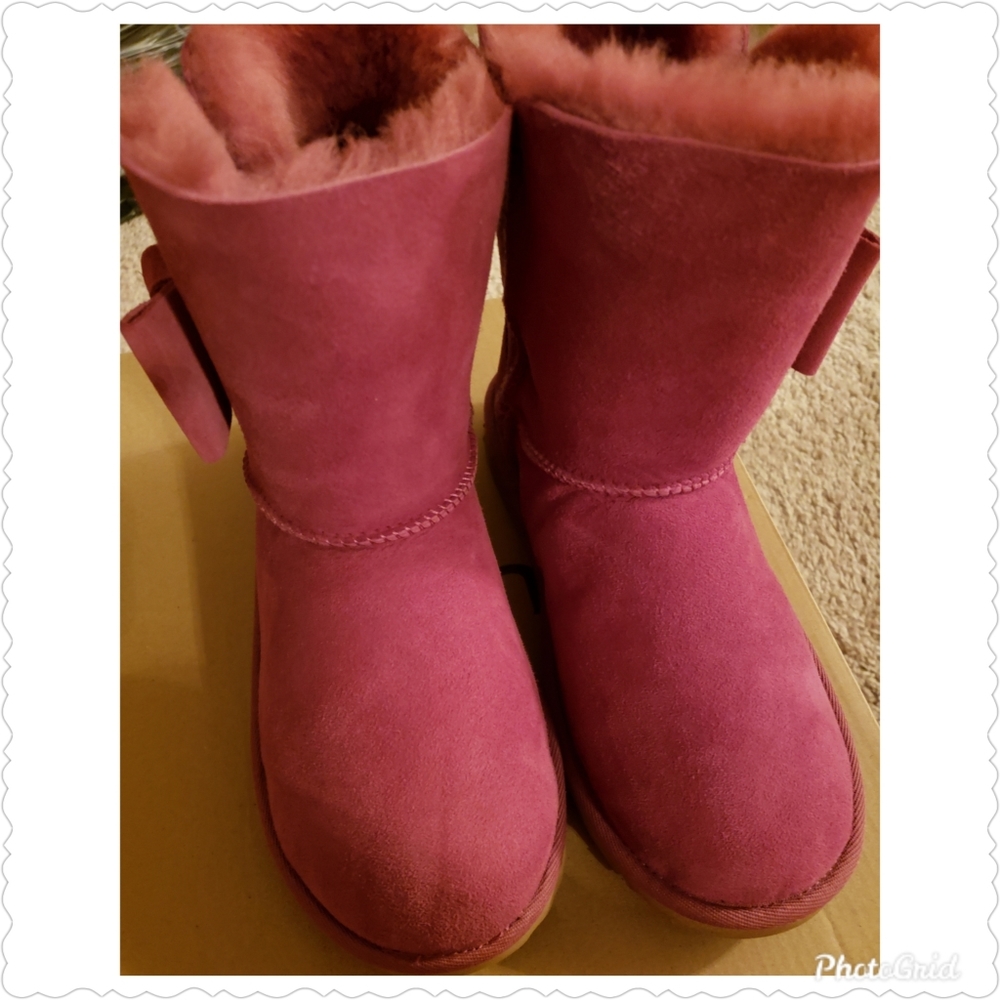Girls Uggs●